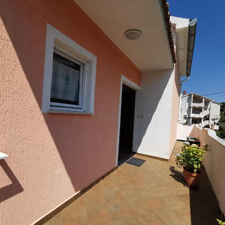 Apartment Martina Banjol Dış mekan fotoğraf