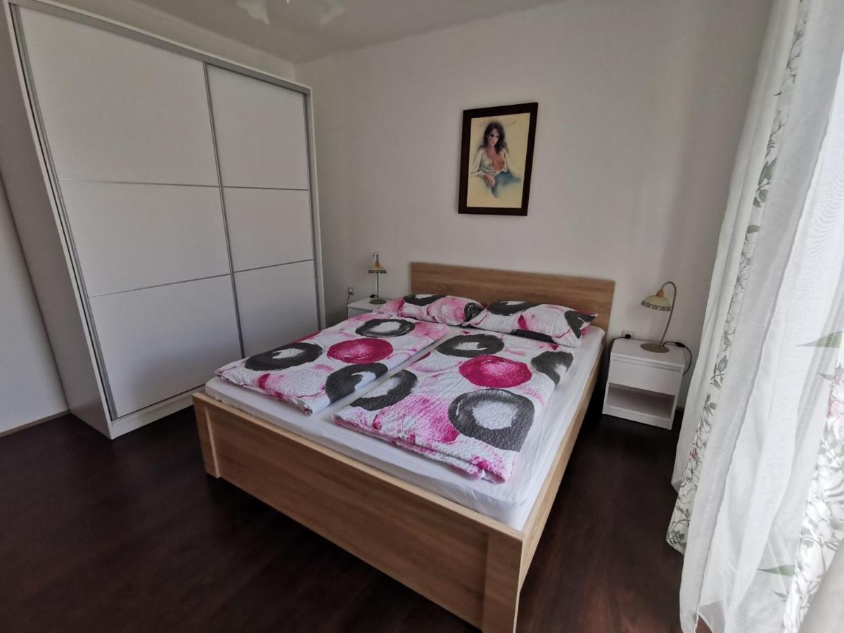 Apartment Martina Banjol Dış mekan fotoğraf