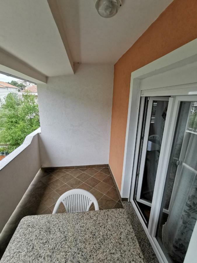 Apartment Martina Banjol Dış mekan fotoğraf
