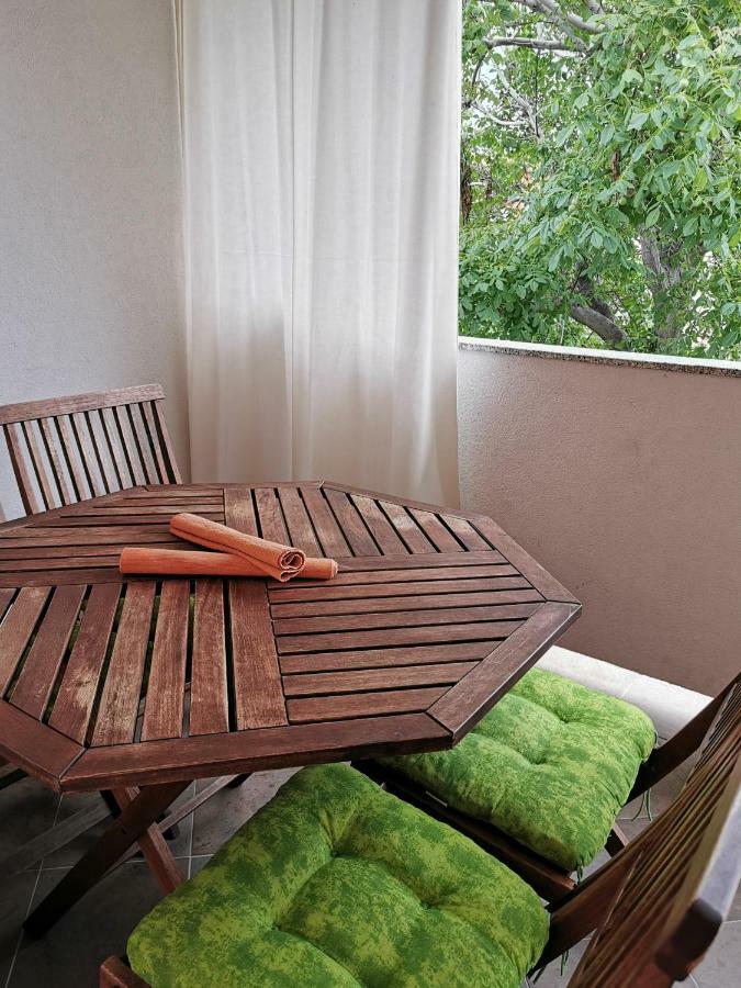 Apartment Martina Banjol Dış mekan fotoğraf