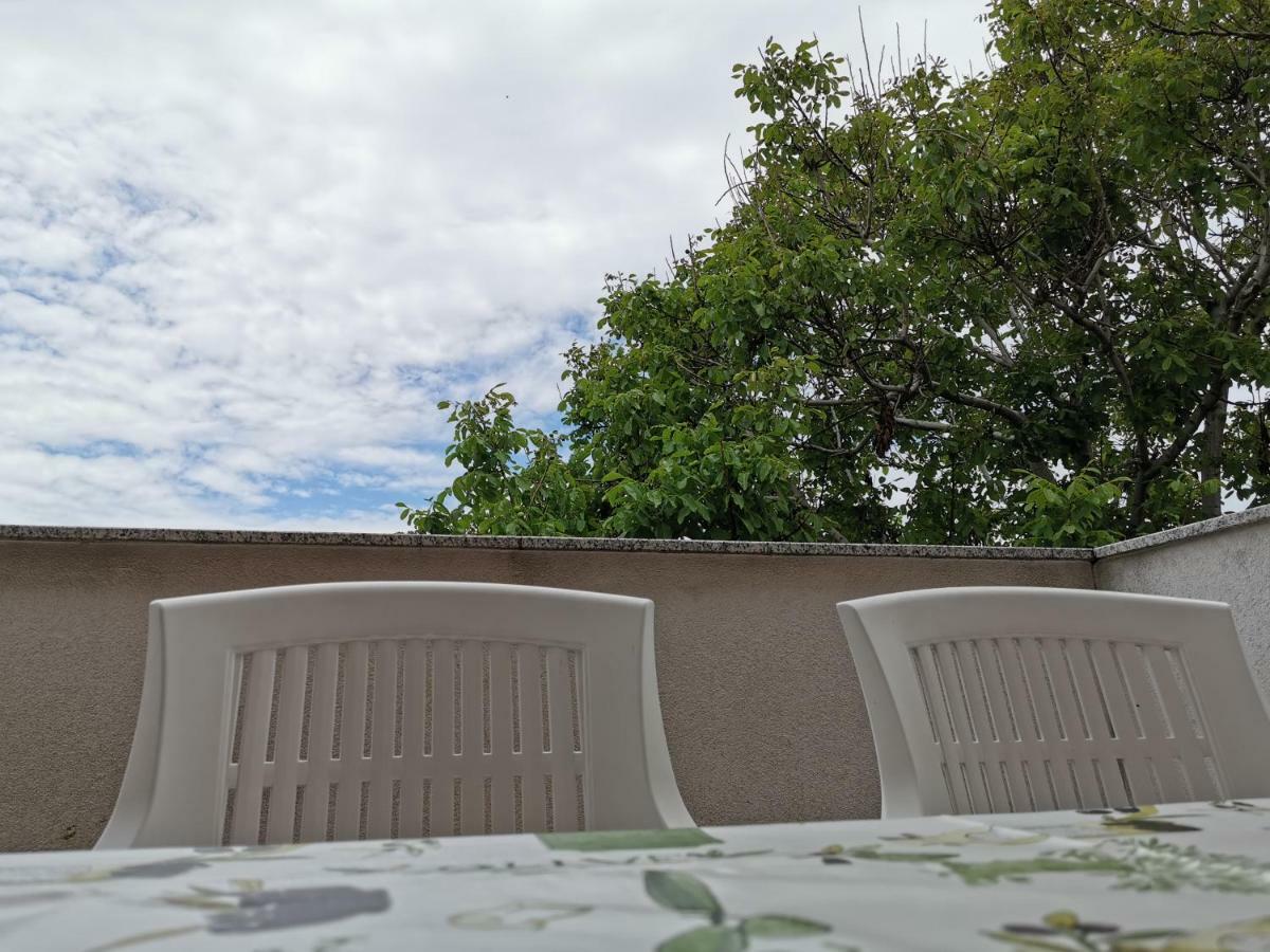 Apartment Martina Banjol Dış mekan fotoğraf